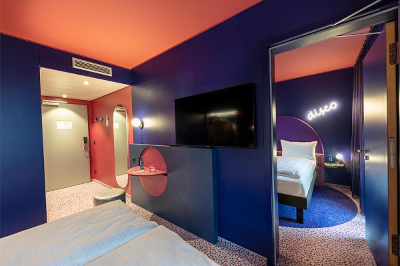 Ibis Styles Muenchen Perlach Esterno foto